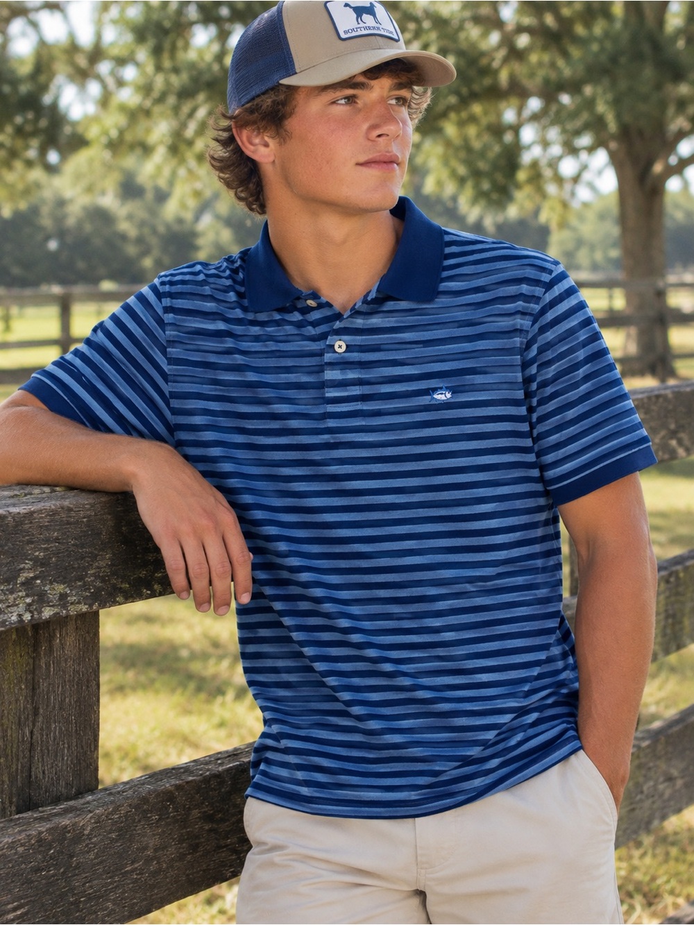 Southern Tide boys Navy and Blue Striped size large 12-14 excellent condition